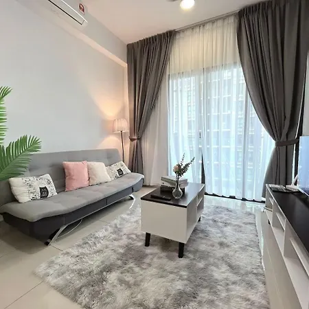3 Room Cozy Comfy 1-11 Pax Old Klang Road 7 Min To Midvalley